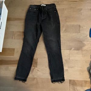 The Skinny High Rise jeans in black